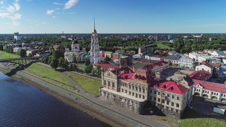 Why is Russia So Big