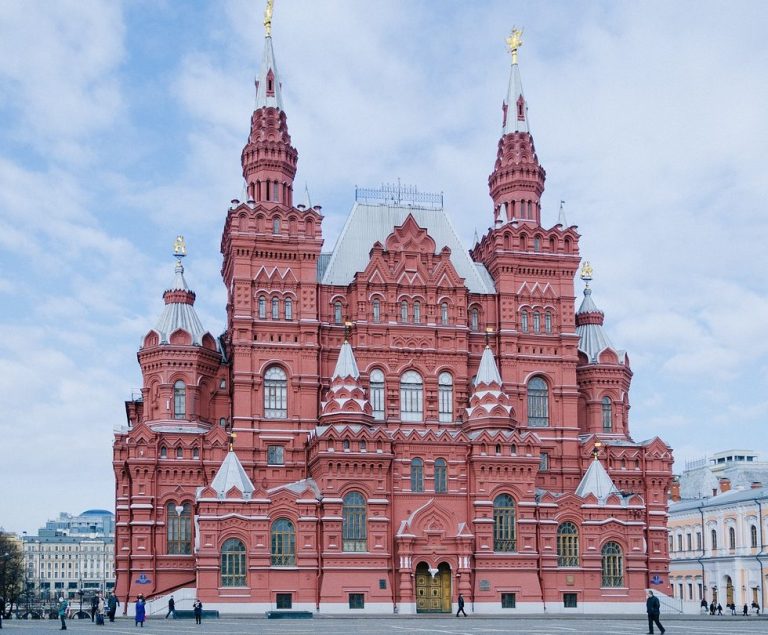 top things to do in russia